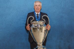 Carlo Ancelotti premio the best al mejor técnico